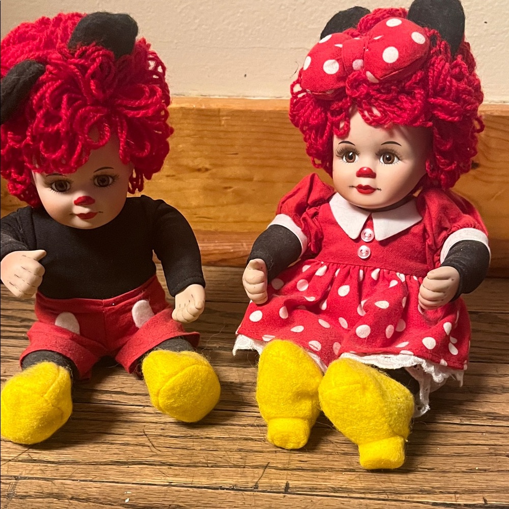 Adorable Mickey and Minnie Donnie a d Marie tiny tot Set